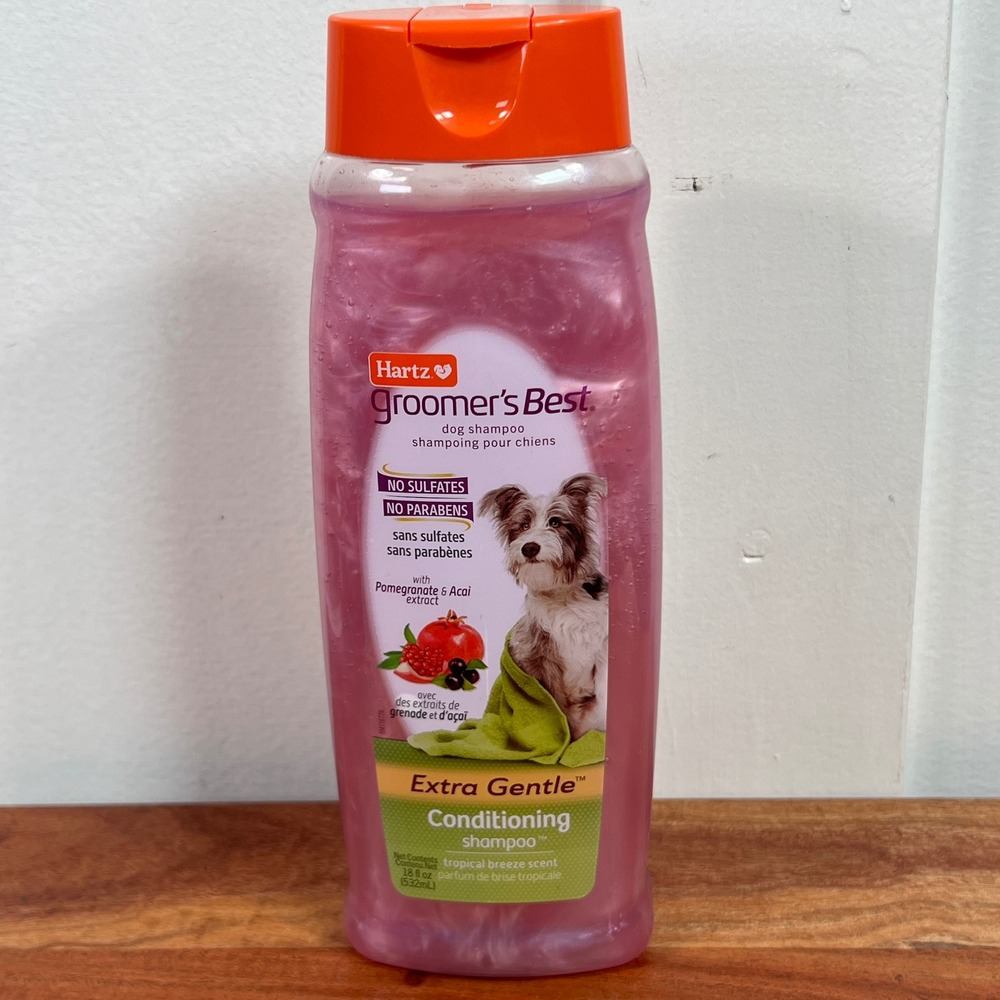 Hartz Groomers Best Extra Gentle Conditioning Dog Shampoo Pomegranate Acai 18oz